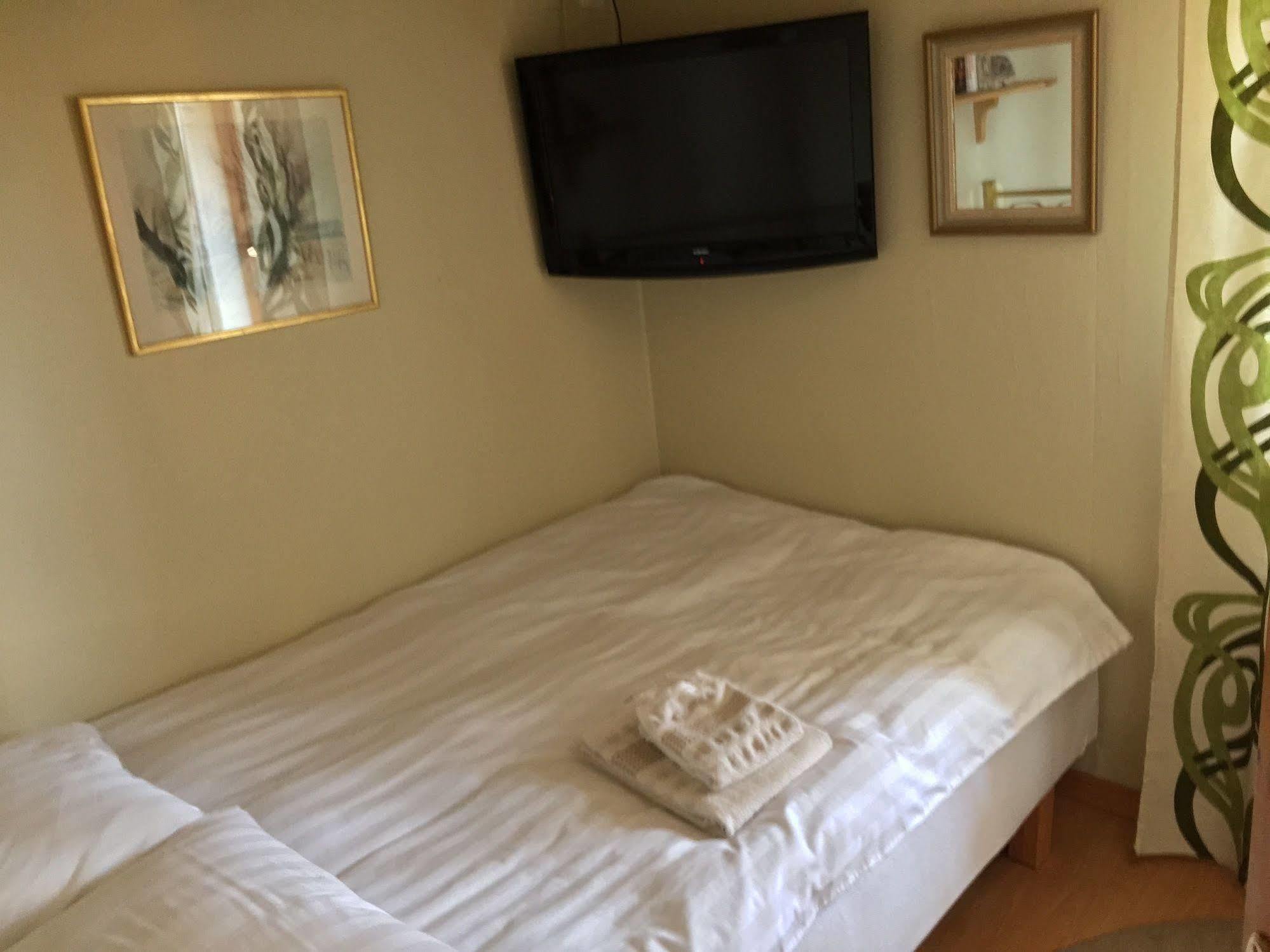Mattisgarden Bed & Breakfast Ostra Ljungby Ngoại thất bức ảnh